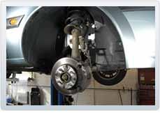 1 Common Fitting Tips KYB, the world s largest supplier of shock absorbers to vehicle manufacturers, shares some technical tips and advice on handling their products to maximize their quality and