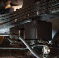 Note: Be sure the rear leaf spring center tie bolts & block pins align in the proper holes & are completely seated. 7. Install the new Skyjacker u-bolts using the supplied 9/16" fine thread nuts.