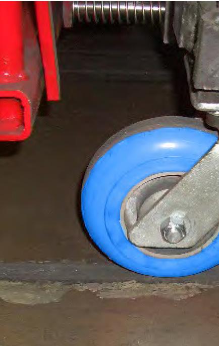 The high quality polyurethane wheel can withstand the constant