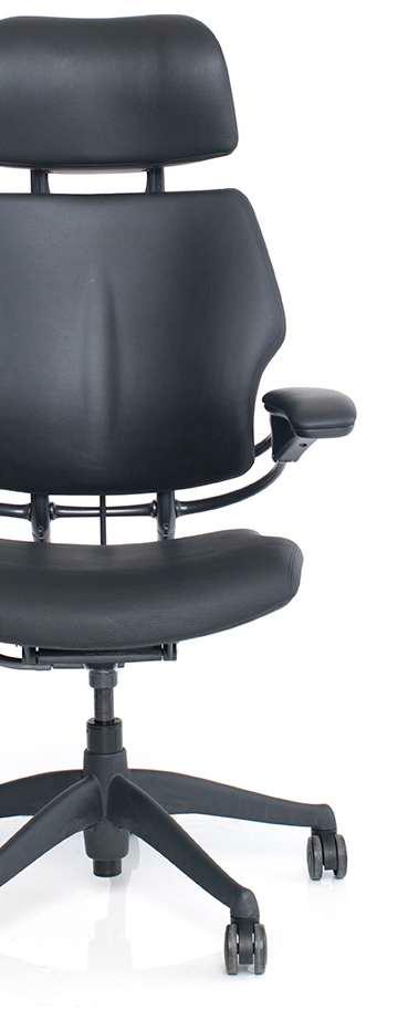FREEDOM Features & Characteristics DYNAMIC HEADREST Position-sensitive headrest moves into place when you recline and out of the way when you sit upright 5 vertical adjustment to fit all users Moves