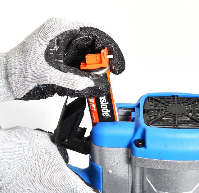 The tool can cycle once when connected to the battery. If you load the fastener before the battery is connected, the fastener may be shot accidentally.