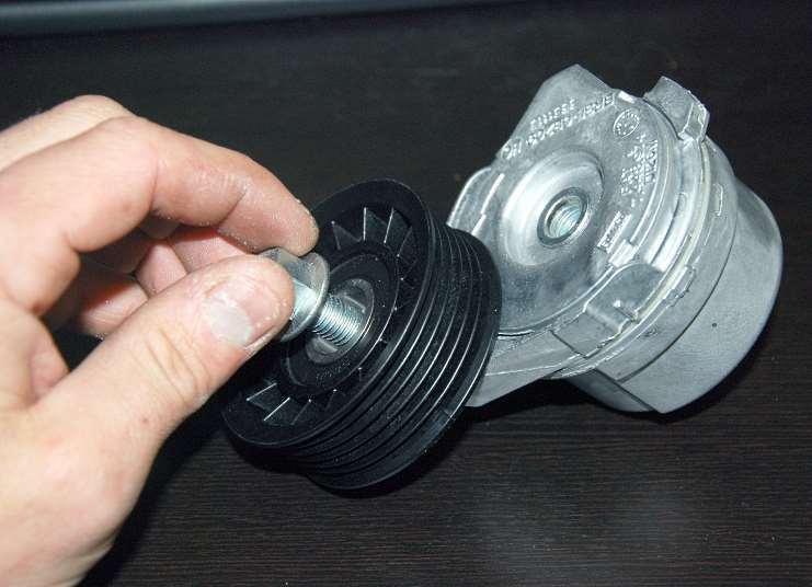 Replace the smooth pulley with the ribbed