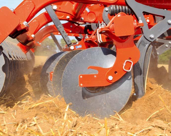 CULTIMER L 1000 WELL LEVELLED SOIL FOR QUALITY STUBBLE CULTIVATION To achieve quality work, it is necessary to