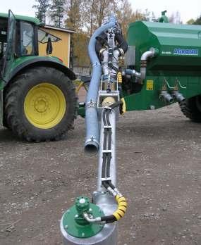 Optional equipment includes third swing joint, boom extension and unloading through reflux hose. Pump is powered by a reliable OMR hydraulic drive.