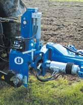 The DX ploughs are equipped with a hydraulic alignment ram which automatically straightens the plough, to give it a gentle turning action. This procedure minimises the forces of the tractor.
