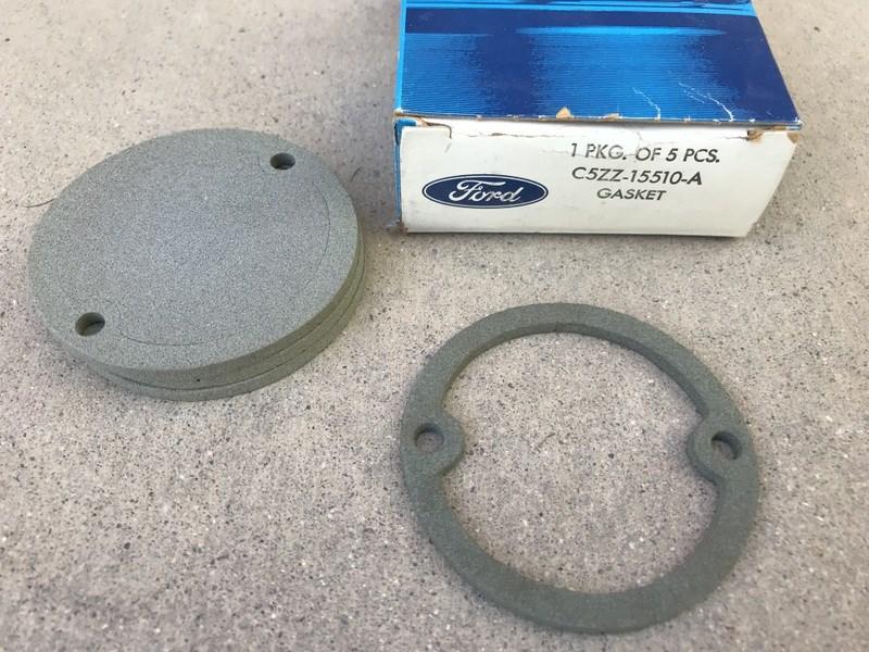 Miscellaneous Items 1965-1968 Domed slotted washers 1969-1970 The same back up