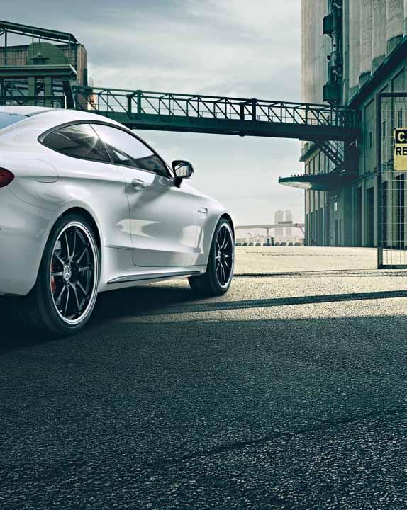 Coupé s AMG high-performance braking system is fitted with internally ventilated and perforated brake