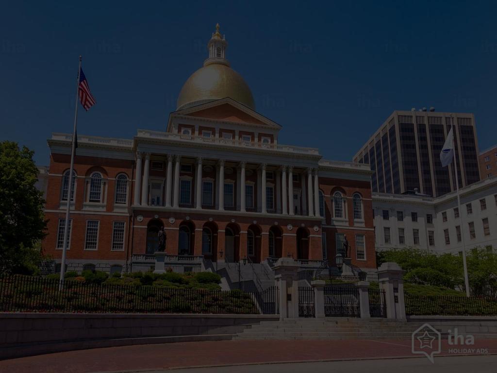 Policy Example: 2016 Massachusetts Legislation H4173: An Act Relative to Solar Energy Legislation Increases Caps by 3% 7% Private 8% Public Modifies Reimbursement Rate Keeps full retail Net Metering