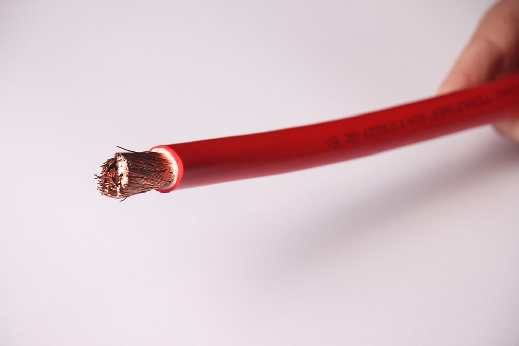 PERMOPOWER DOUBLE INSULATED POWER & WELDING CABLE High conductivity bunched flexible copper conductors with primary insulation of general purpose grade PVC and a tightly bonded water and oil