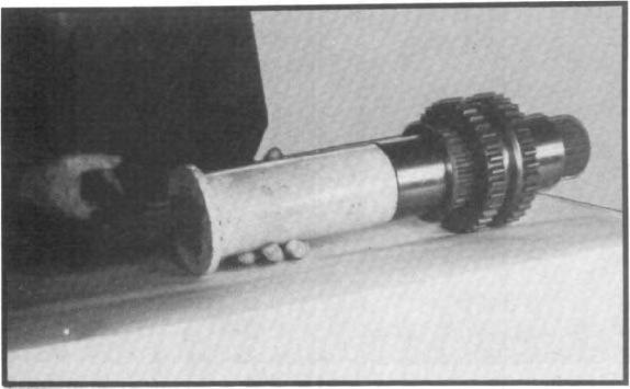 Oil groove side of washer to face outwards and toward the drive gear. (See fig. 111.) Fig. 111 2.