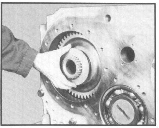 Install large diameter o-ring into face plate, if being replaced. Fig. 119 2.12 Place thrust washer onto rear of shaft and against gear.