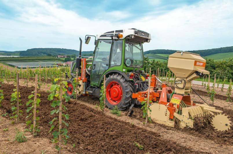 Strong and adaptable: The front linkage The front linkage on the Fendt 200 V/F Vario has a lift capacity of 2,380 dan.