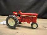 Tractor 1/16 Scale, 387 IH