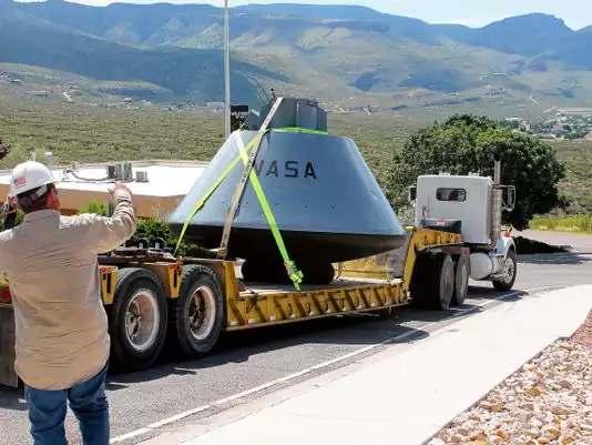 Photo #6: BP-1207 returning to New Mexico Museum of Space History following
