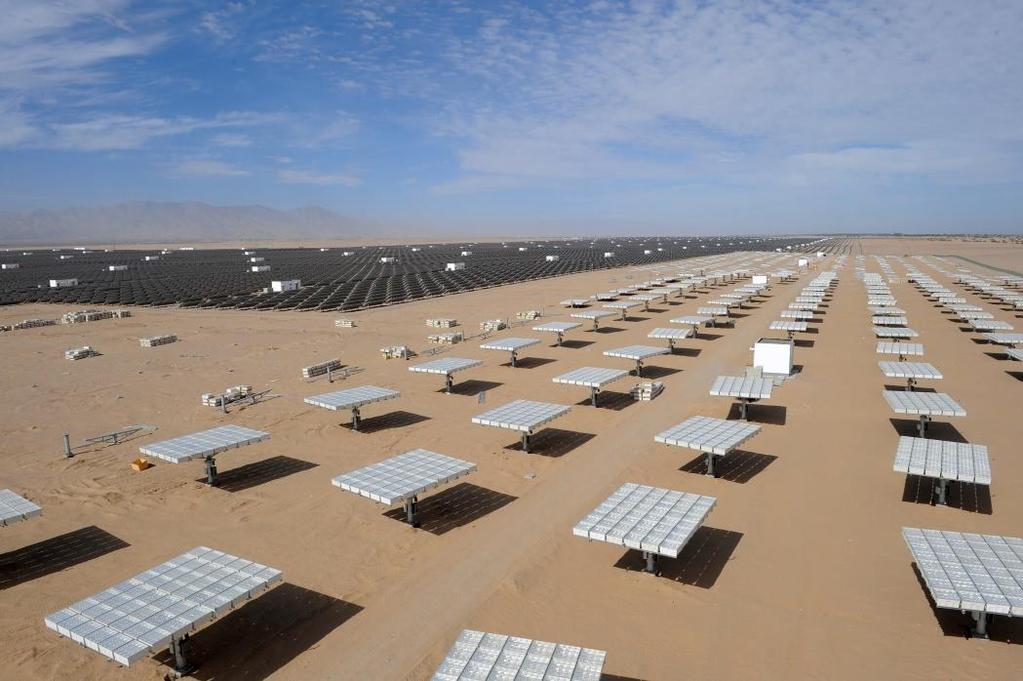 PROJECTS Ningxia 30MWp Solar Power Plant 工程案例 宁夏 30MWp 太阳能发电站 System Site: Ningxia, China System Size: 30MWp System Type: 10MW HCPV