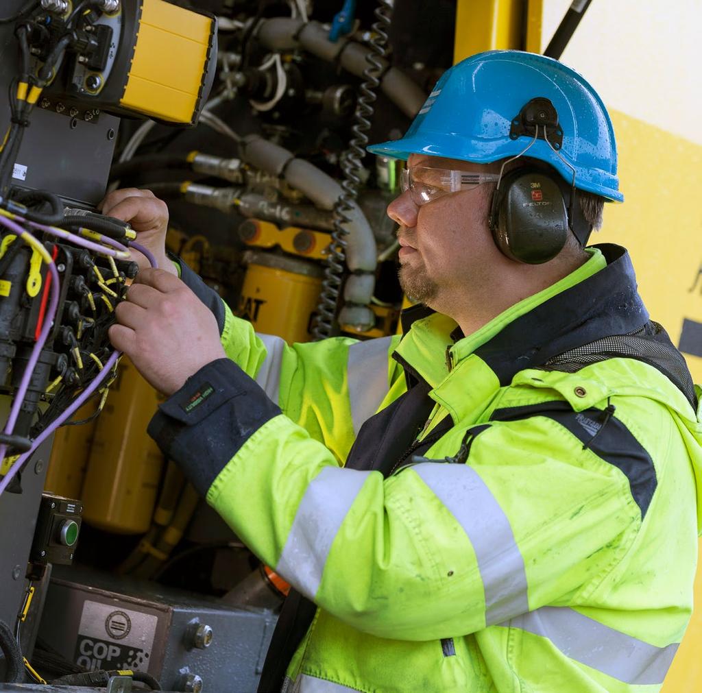 Atlas Copco provides service solutions to safeguard an optimized relationship between productivity, availability and operational cost.