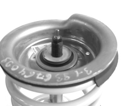 - Tightening torque for the piston rod nut is 50 Nm (37 ft-lb).