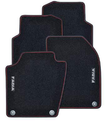 When the weather is feeling kind, textile mats provide added comfort and protection against driver fatigue.