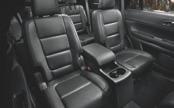 While 2nd-row riders can enjoy bucket seats 1 with a 2nd-row centre console,