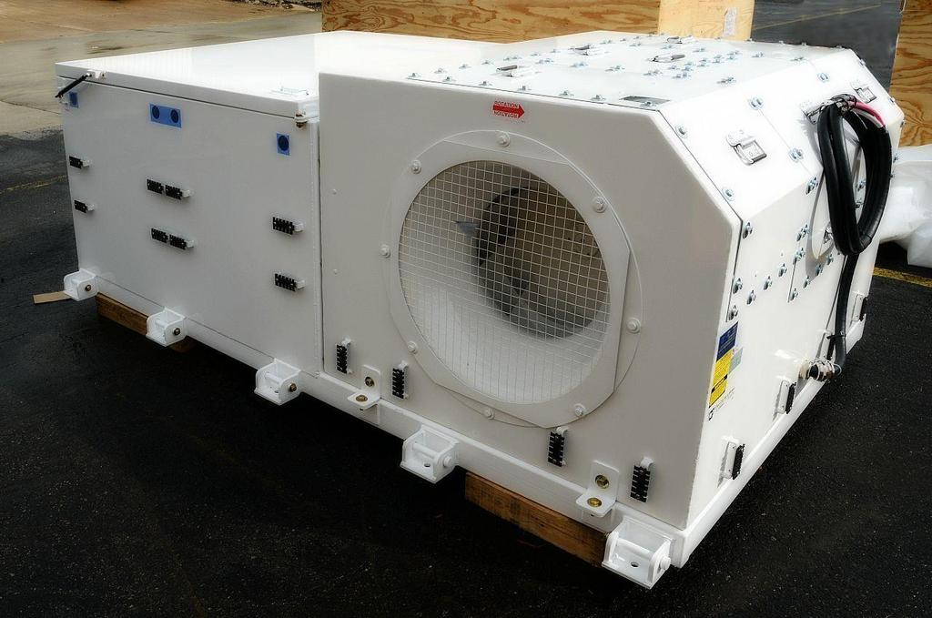 Grid Box Dual fans driven by dual shaft motor Rated DC power: 4800KW Lower maintenance, low noise