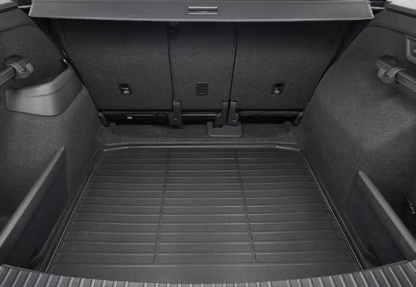 Double-sided boot mat 565 061 163 Material: PP/PE/PET/PET+SBR Varied uses Protection Quality The best product in the ŠKODA Original Accessories range of boot mats is without doubt the double-sided