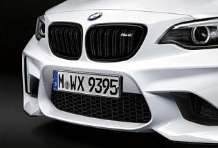 [ 14 ] The BMW M Performance exhaust system creates the ultimate