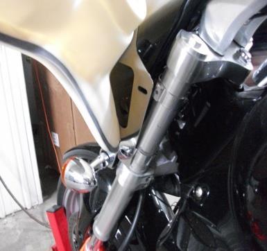 Picture 2) to avoid any scratches to the headlight cowl or painted fairing.