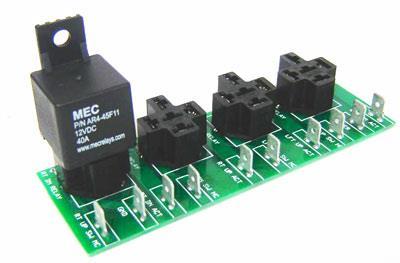 2085 Gear Relay Board: This Circuit Board has mounting sockets for the four relays that come with the electric gear.