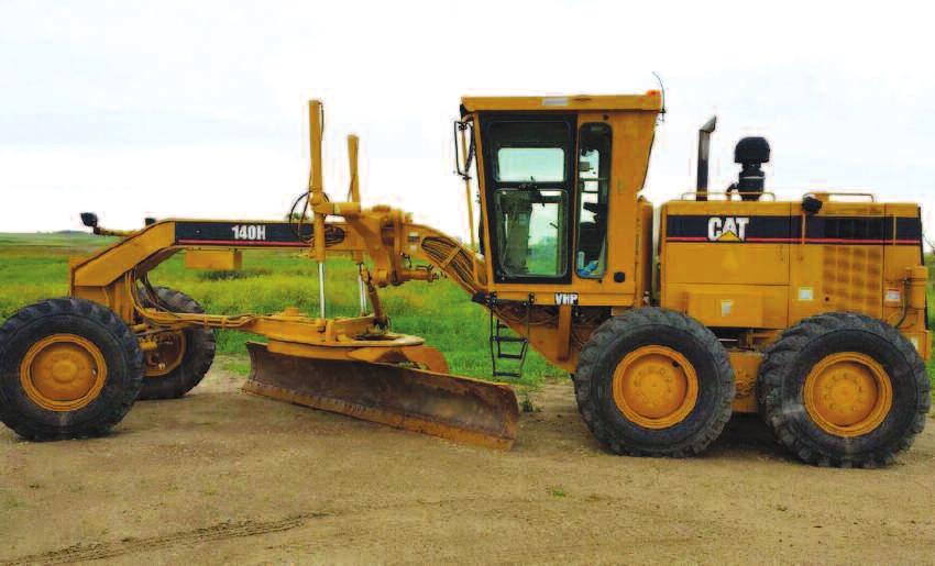 TIMED ONLINE AUCTION WCE Oil Field Services, LLC VERY LATE MODEL CONSTRUCTION & OIL SERVICE SUPPORT EQUIPMENT 2005 Caterpillar 140H Motor Grader FEATURING Motor Grader Dozers