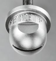 Flat fan nozzles for air or saturated steam Series 679 Particularly wide-angle, powerful air jet. Assembling with retaining nut.