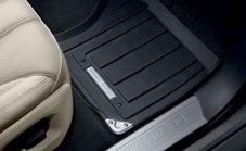 Range Rover branded rubber mat helps protect the rear loadspace carpet