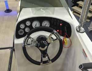 3) Standard 140hp motor Full Fiberglass Molded Deck and Hull Depth Finder Dual Battery Switch Kitchen