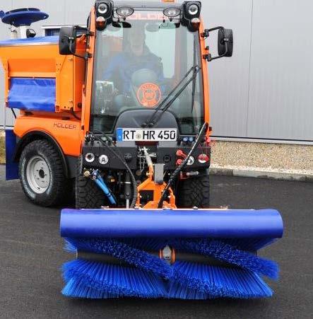 SWEEPERS Front sweeper SCD-055-01 or SCD-059-01 SCD-055-01 SCD-059-01 Hydraulic sweeper, centre driven Total width 55 (1400 mm) 61 (1550 mm) Clearing width 55 (1400 mm) straight 59 (1500 mm) at 26 59