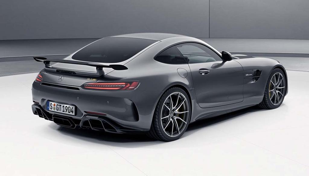 AMG GT R Exterior Highlights Carbon Fibre Roof MY18 AMG GT R Selenite Grey Metallic Paint (992) Mirror Caps in High Gloss Black Newly