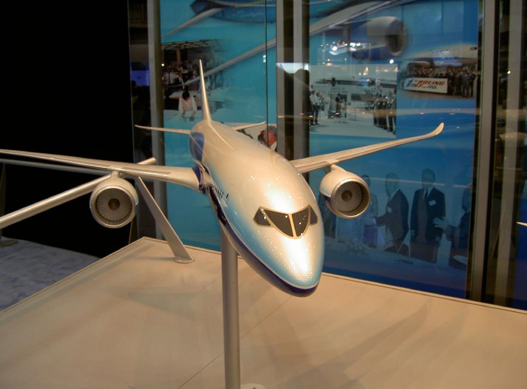 the Japan Aerospace 2004.