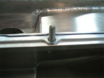 Bolting Oil pan to block Clean surface area of