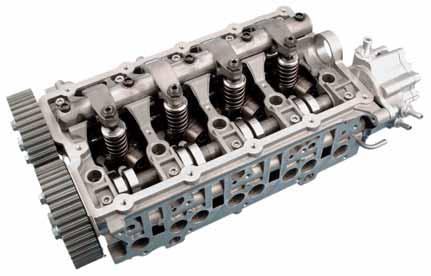 The layout of the valves, pump injector units and glow plugs is identical to that in the 103 kw TDI engine.