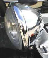 Hi/Lo Spotlight on Sidecar (f2motorcycles) F2motorcycles offers an additional light on the nearside front of the sidecar.