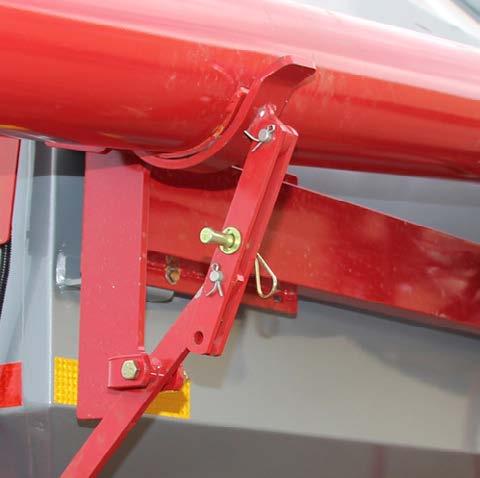 LOCKED REFER TO OPERATOR S MANUAL FOR ADJUSTMENT N31774 Once the auger pivot is central to the Air Cart, tilt auger and swing into
