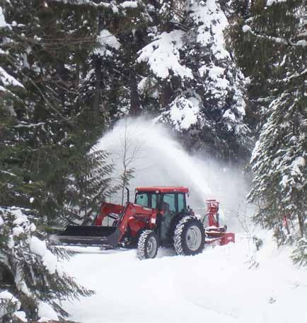 Cyclone SERIES 2 MODELS Widths : 80 and 92 40 to 100 HP PTO The Cyclone snowblower allows more efficient snow removal while featuring galvanized finish, increased visibility and a better balanced