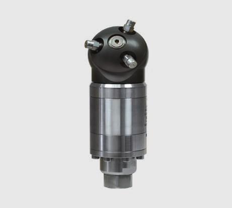 m Beam coverage 244 Weight: 3,6 kg 3 nozzles needed 1/8" M NPT Other versions on request 20-50 l/min 200 082 600 basic version without nozzle 200 082 601 3 x 060 40 l/min 100 bar 200 082 602 3 x 030