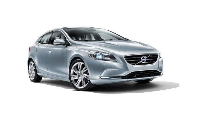 Page 9 The Volvo V40 & V40CC available on Business Contract Hire with Volvo Car Leasing Volvo Car Leasing contract hire makes your business life easier, by giving you access to a comprehensive range