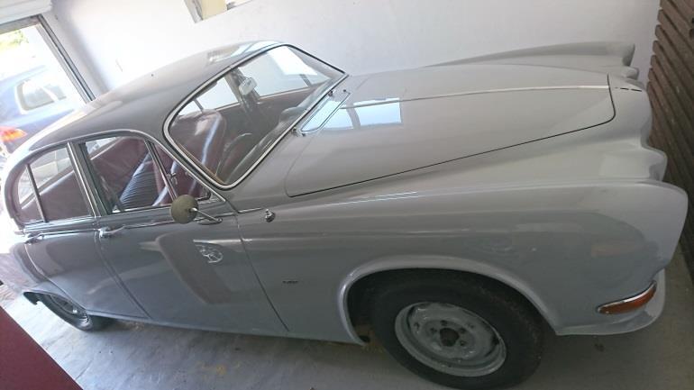 Jaguar - Grey 1967 420 Fully paid up to January