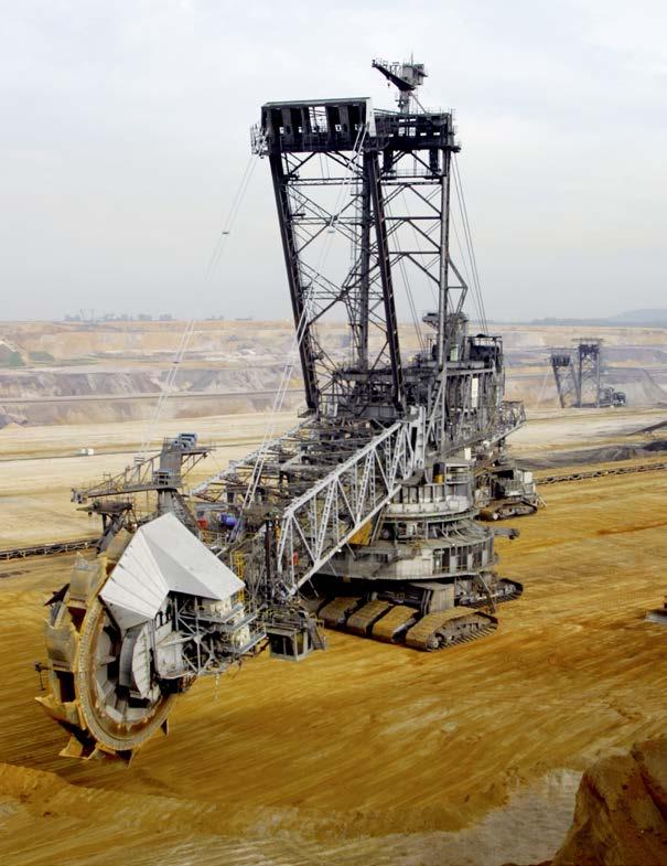 The Bagger 288 moves to a new mine. Bagger 288 The largest vehicle in the world is the Bagger 288.