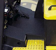Clean leg room & cowl area Enhanced visibility Lower cowl height New anti-skid rubber floor mat Deck mounted