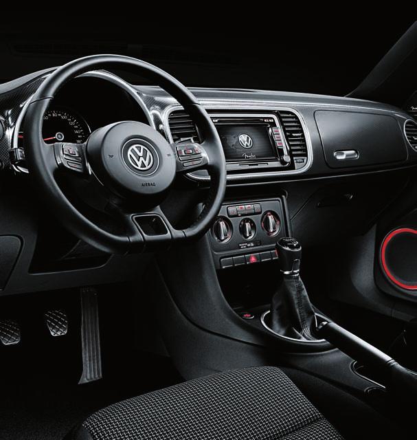 A leather-covered, multifunction steering wheel puts everything you need right at your fingertips, including control of the radio/navigation system, the hands-free mobile phone system and the gears