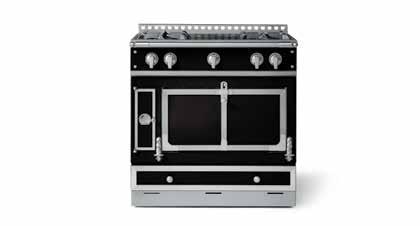 A Châtelet 120 is also available, which features one standard gas or electric convection oven and one warming cupboard. LE CHÂTEAU 120 47.2 W 27.