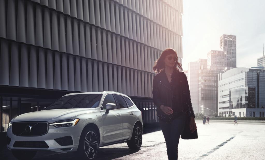 ROADSIDE ASSISTANCE 6 VOLVO ROADSIDE ASSISTANCE BENEFITS You ll receive complimentary Volvo Roadside Assistance with 24/7/365 protection and assistance in emergency situations for the duration of