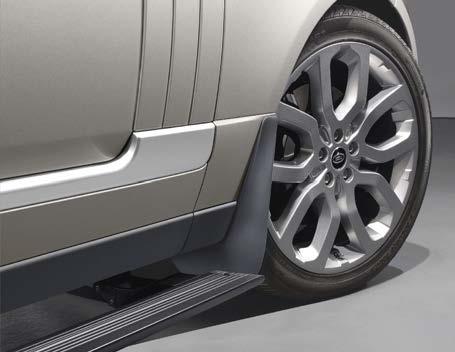 Fixed Side Steps Ease entry and exit to and from your Range Rover with Fixed Side Steps that intuitively blend with the design of the vehicle.