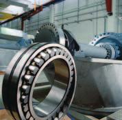 The rolling bearings are subjected to highly dynamic loads and operating conditions.
